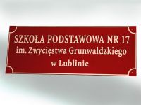 Szyld dla szkoły